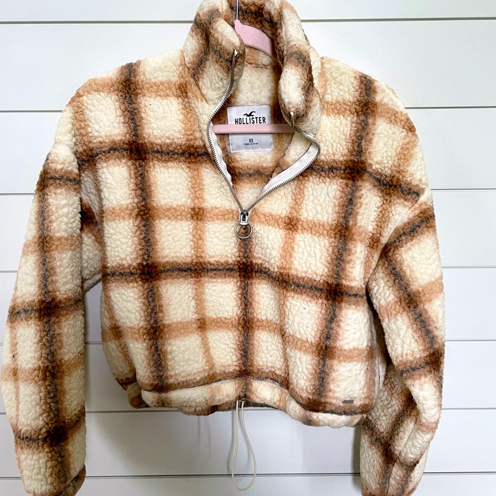 Hollister Sherpa Half-Zip Sweatshirt